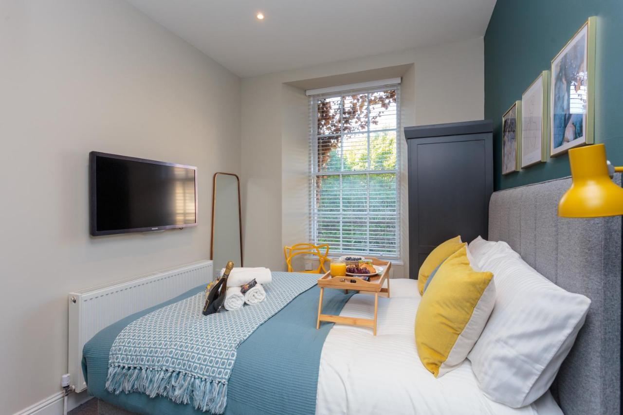 Lovely Apartment Beneath Edinburgh Castle Extérieur photo